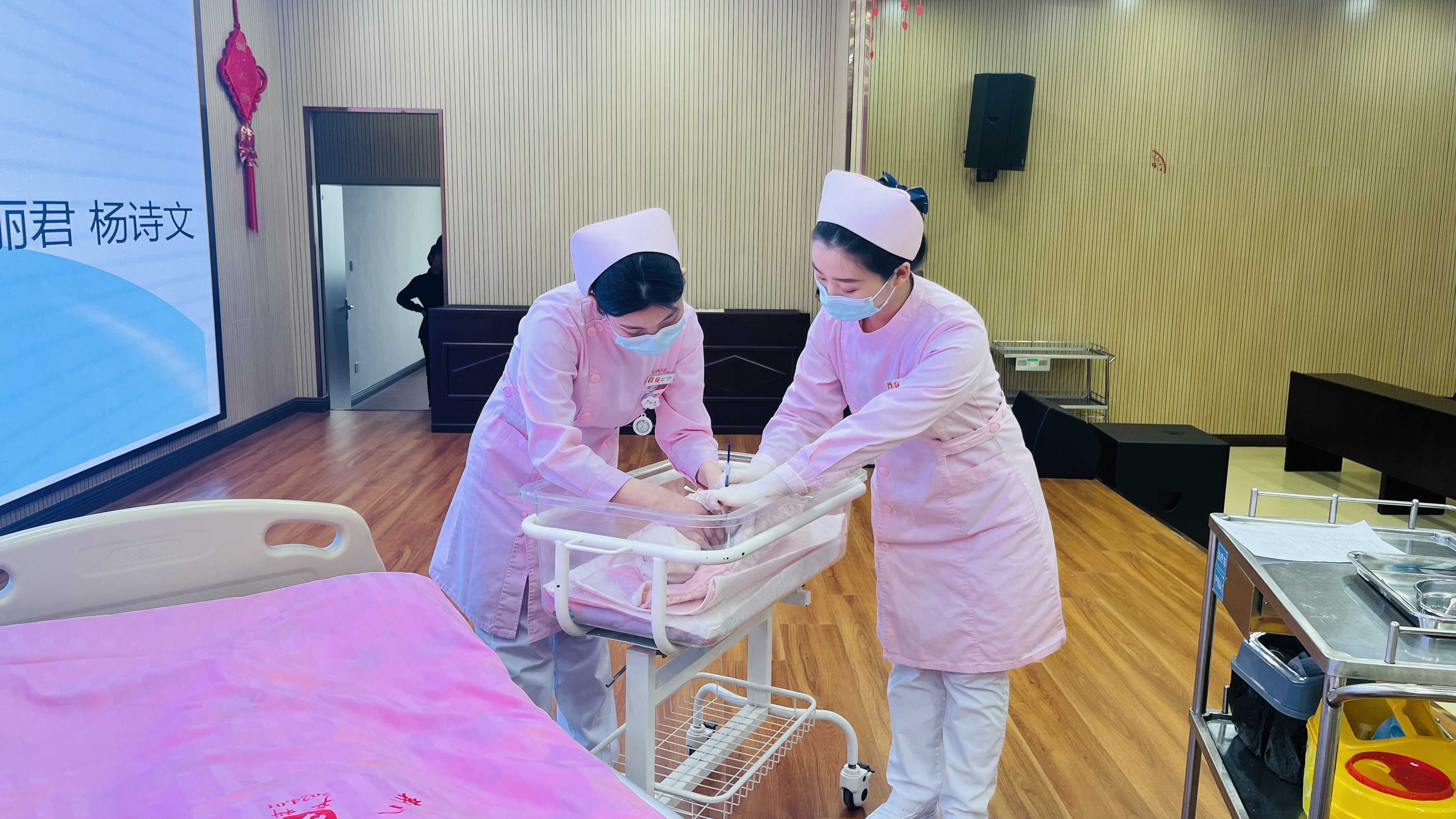 “靜”益求精 “脈”向安全 ——市婦幼保健院舉辦2024年護理操作技能競賽